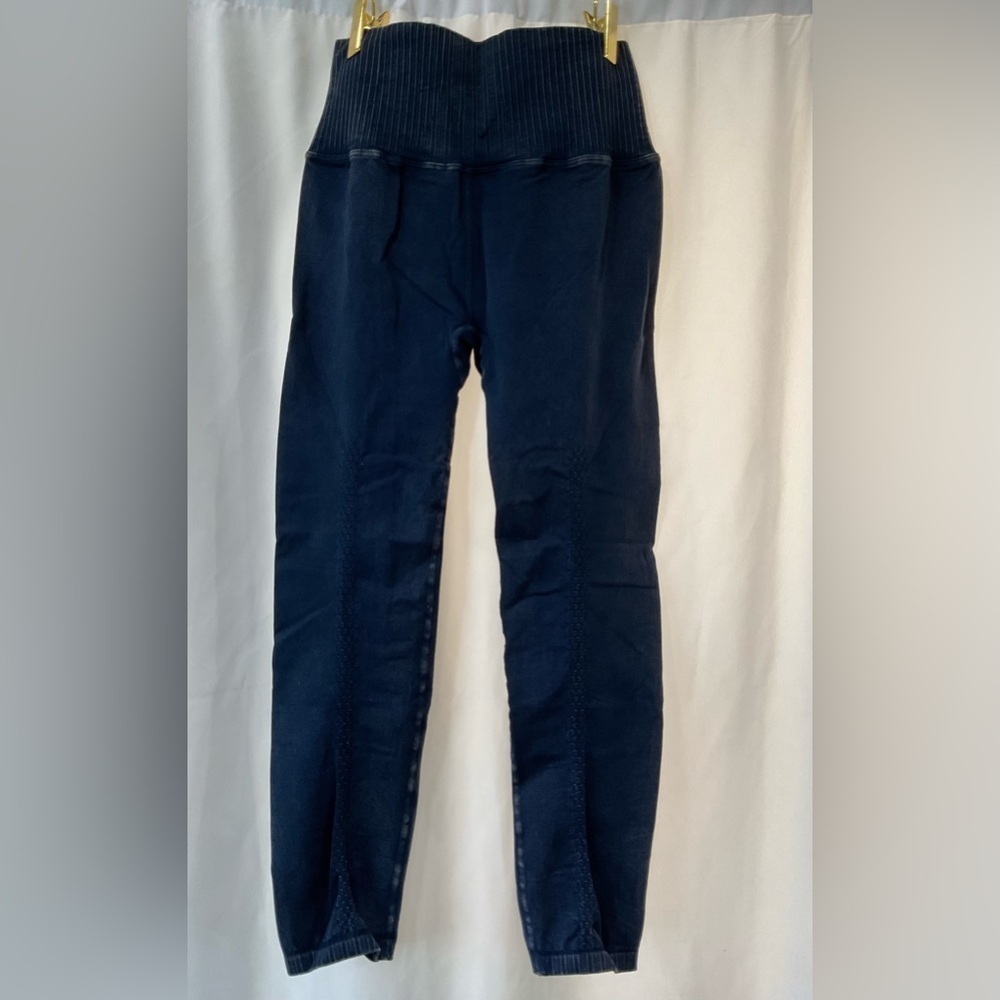 NWOT Good Karma Leggings - Picture 2 of 2